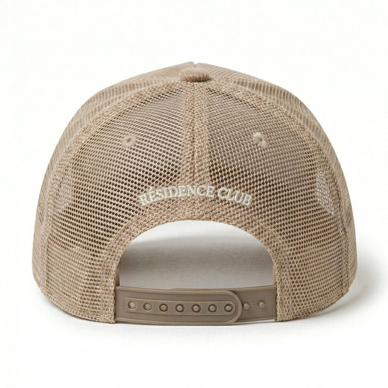Prince of Munich · Sand Beige — 3/4